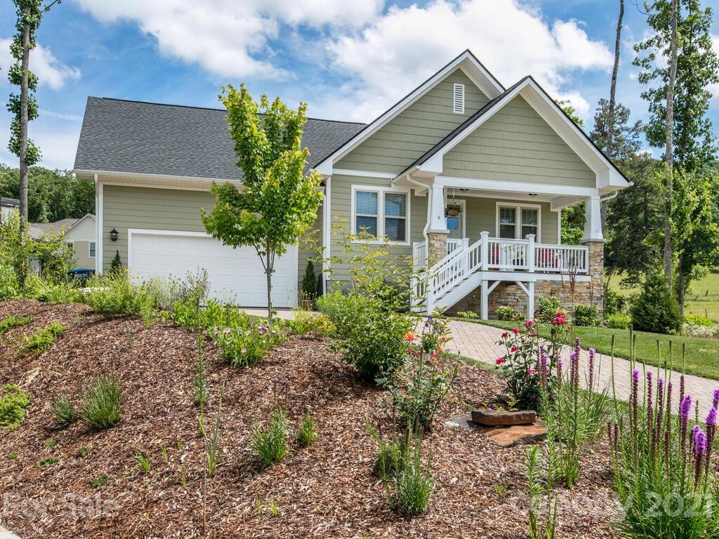 6 Roundtop Ridge Court Candler NC 28715