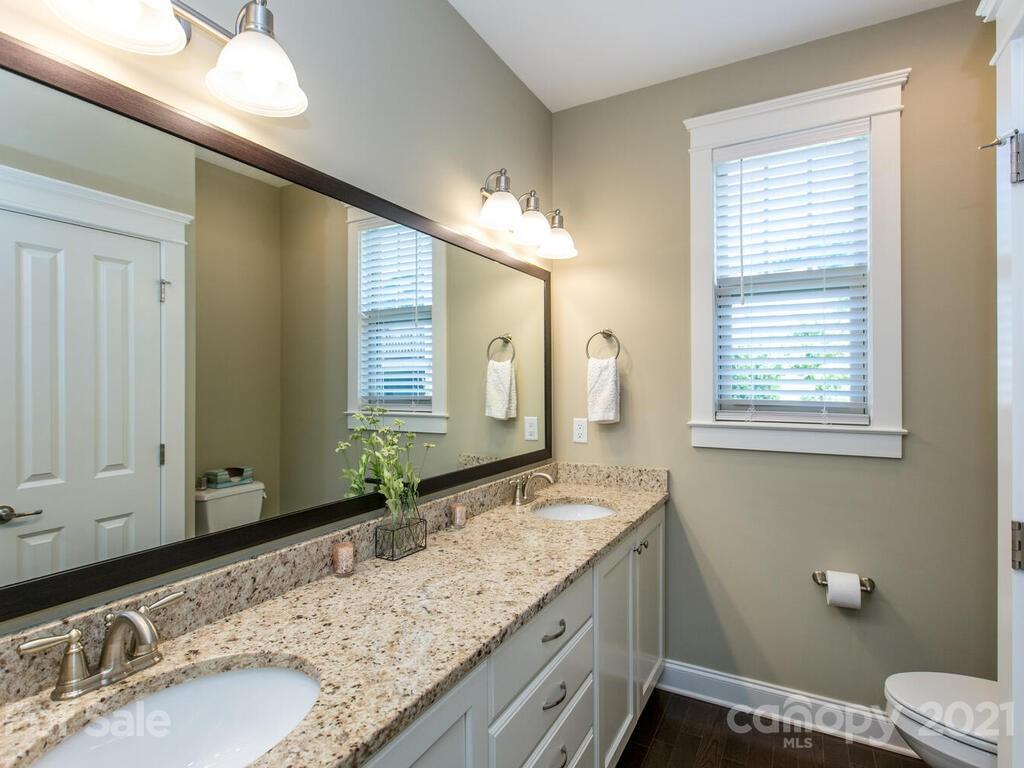 6 Roundtop Ridge Court Candler NC 28715