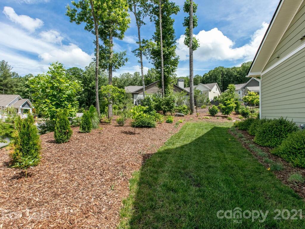 6 Roundtop Ridge Court Candler NC 28715