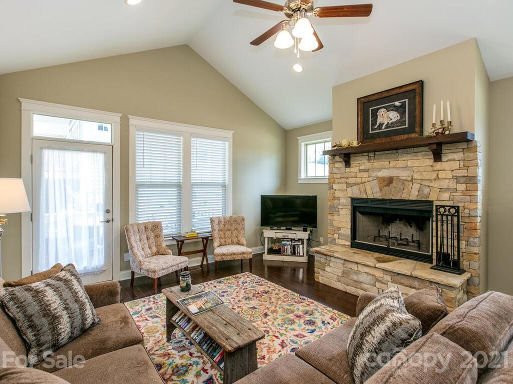 6 Roundtop Ridge Court Candler NC 28715