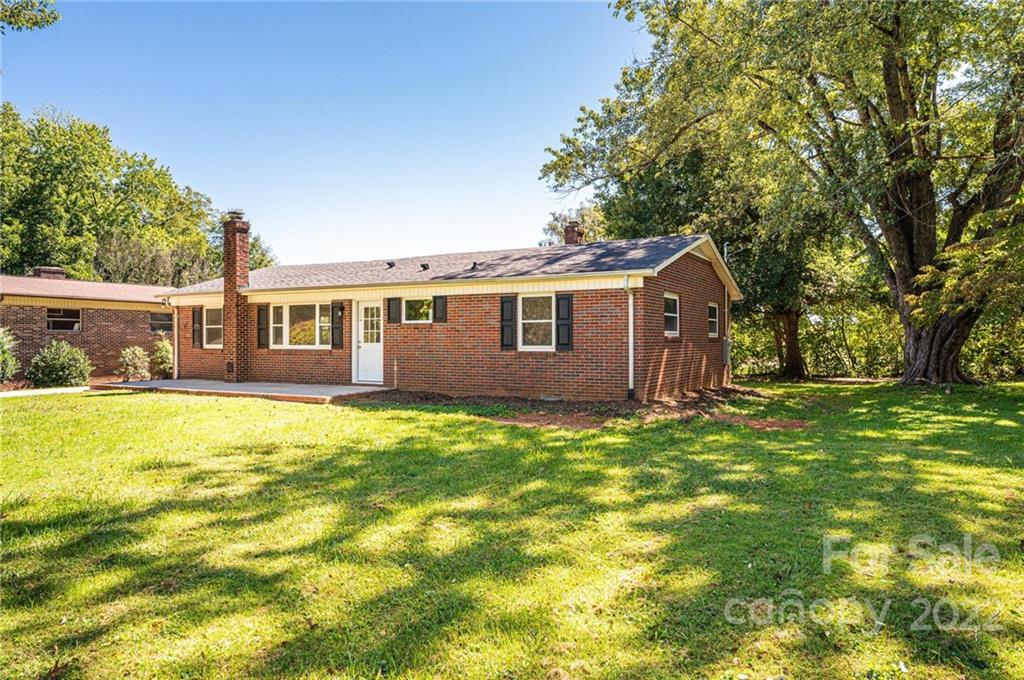 2241 15th Avenue SW Hickory NC 28602