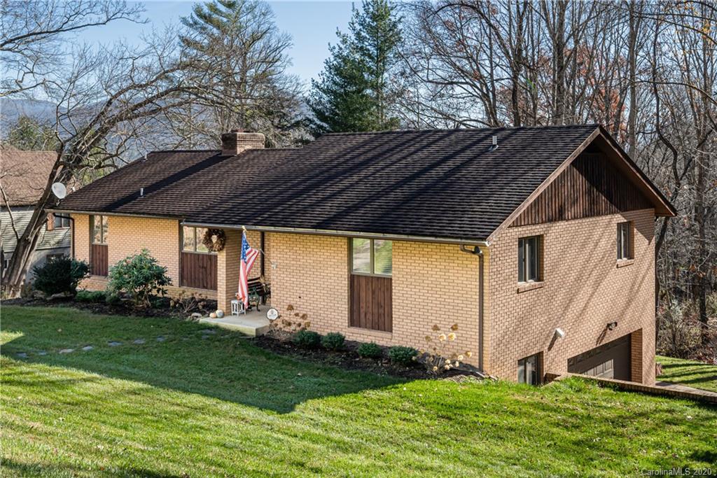 52 Mark Twain Road Asheville NC 28805