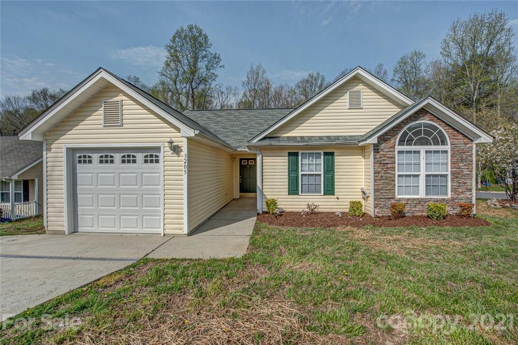 3205 Forest Creek Court Gastonia NC 28052