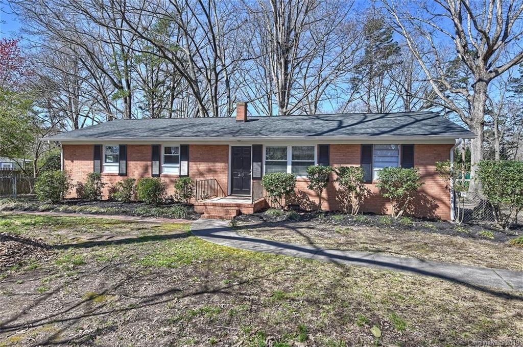 213 Forest Park Road Matthews NC 28104