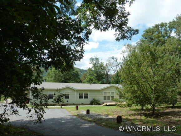 15 Rector Road Weaverville NC 28787