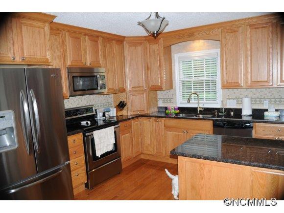 4 Hampton Lane Weaverville NC 28787