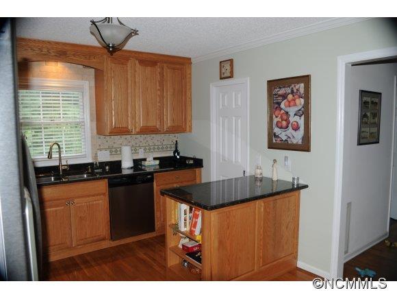 4 Hampton Lane Weaverville NC 28787