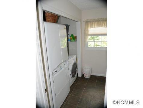 4 Hampton Lane Weaverville NC 28787