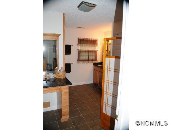4 Hampton Lane Weaverville NC 28787