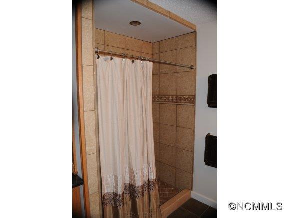 4 Hampton Lane Weaverville NC 28787
