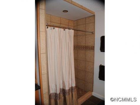4 Hampton Lane Weaverville NC 28787