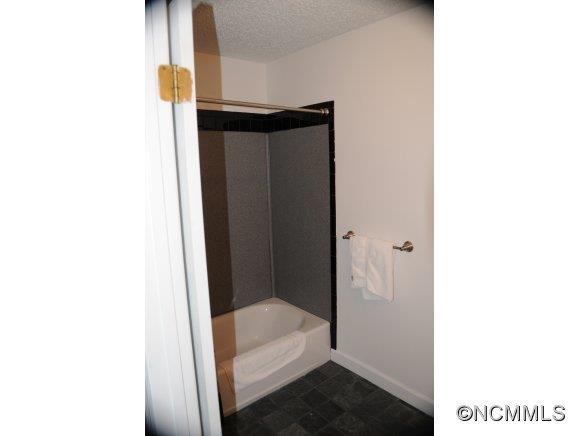 4 Hampton Lane Weaverville NC 28787