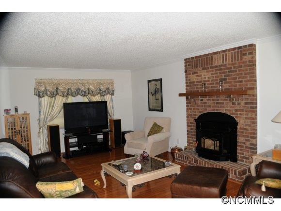 4 Hampton Lane Weaverville NC 28787