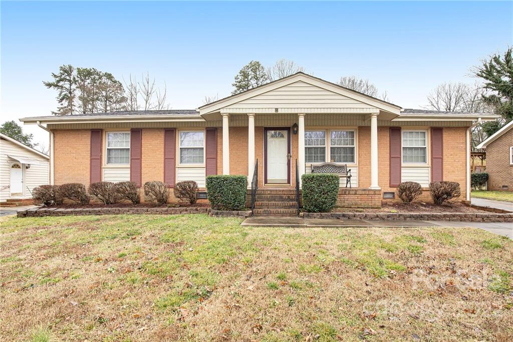 6807 Glenmoor Drive Charlotte NC 28214