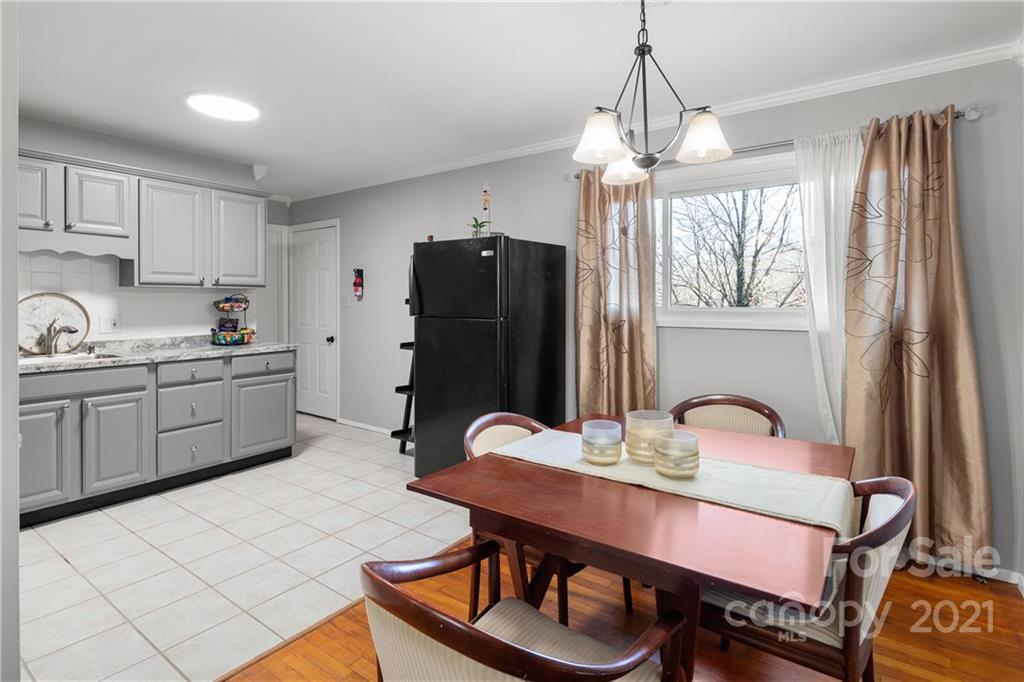 64 Greeley Street Asheville NC 28806