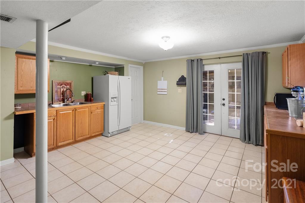 64 Greeley Street Asheville NC 28806