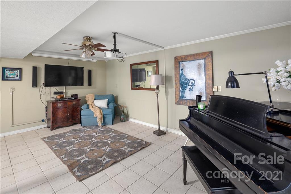 64 Greeley Street Asheville NC 28806