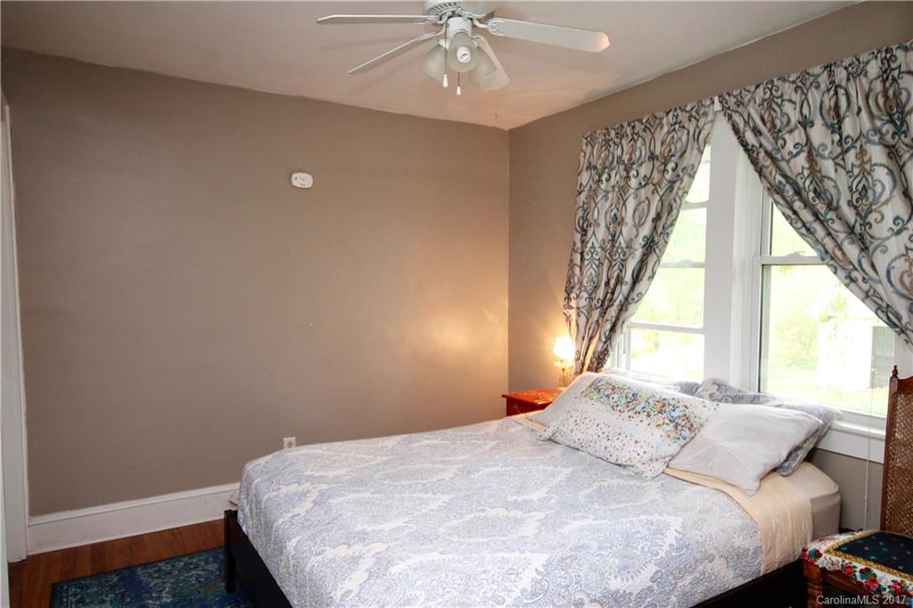 135 Jupiter Road Weaverville NC 28787