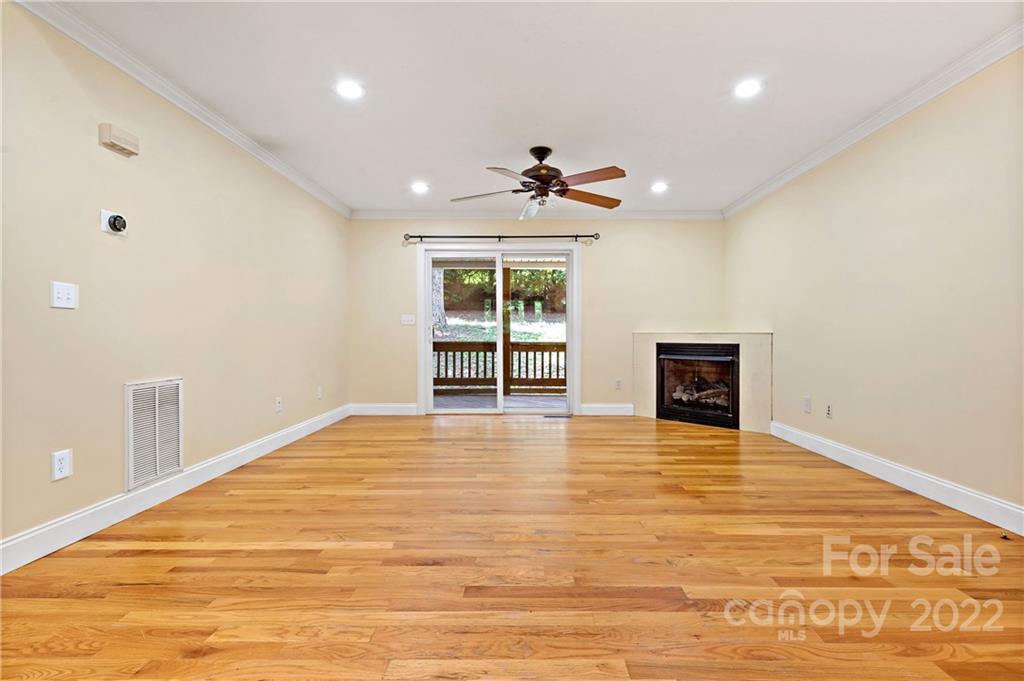 15 Cougar Mountain Road Fairview NC 28730