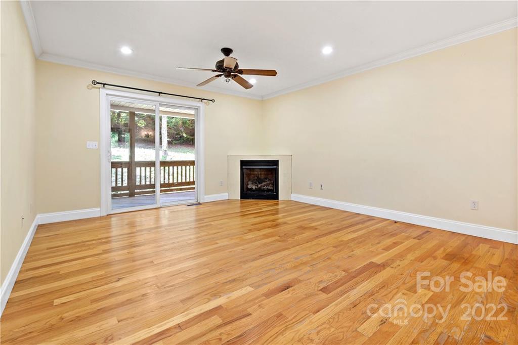 15 Cougar Mountain Road Fairview NC 28730