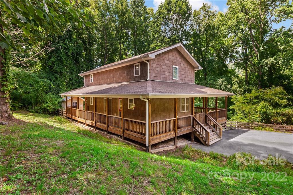 15 Cougar Mountain Road Fairview NC 28730