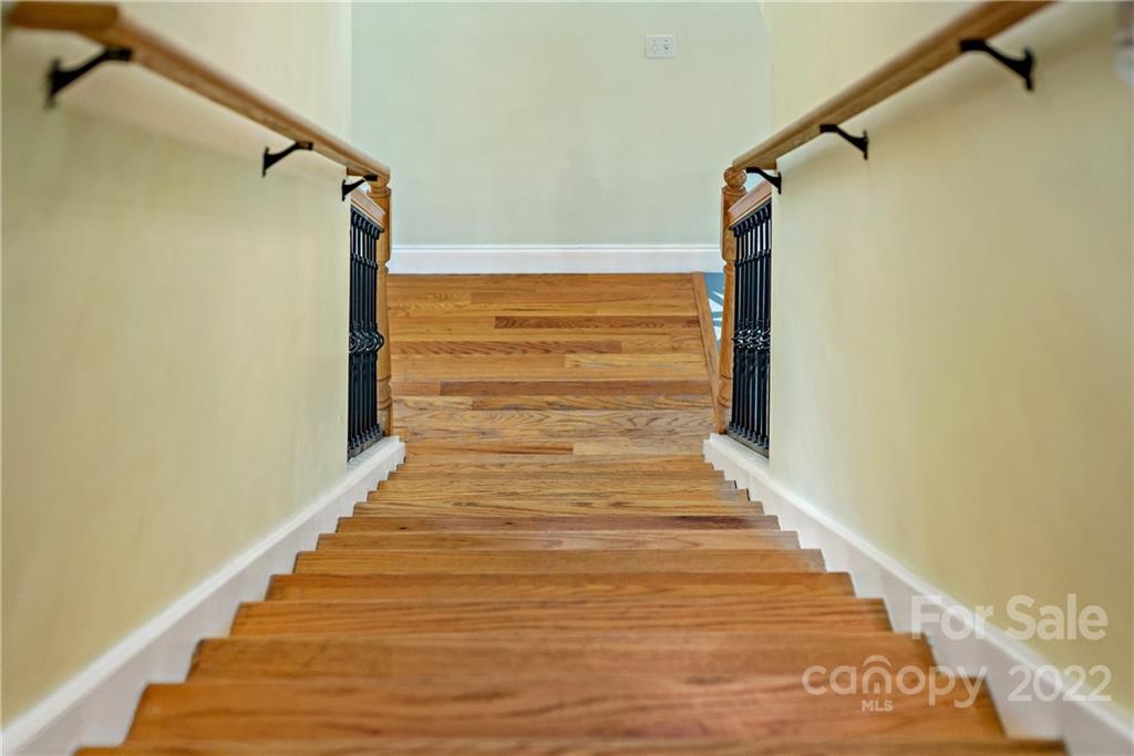15 Cougar Mountain Road Fairview NC 28730