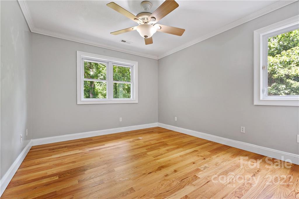 15 Cougar Mountain Road Fairview NC 28730