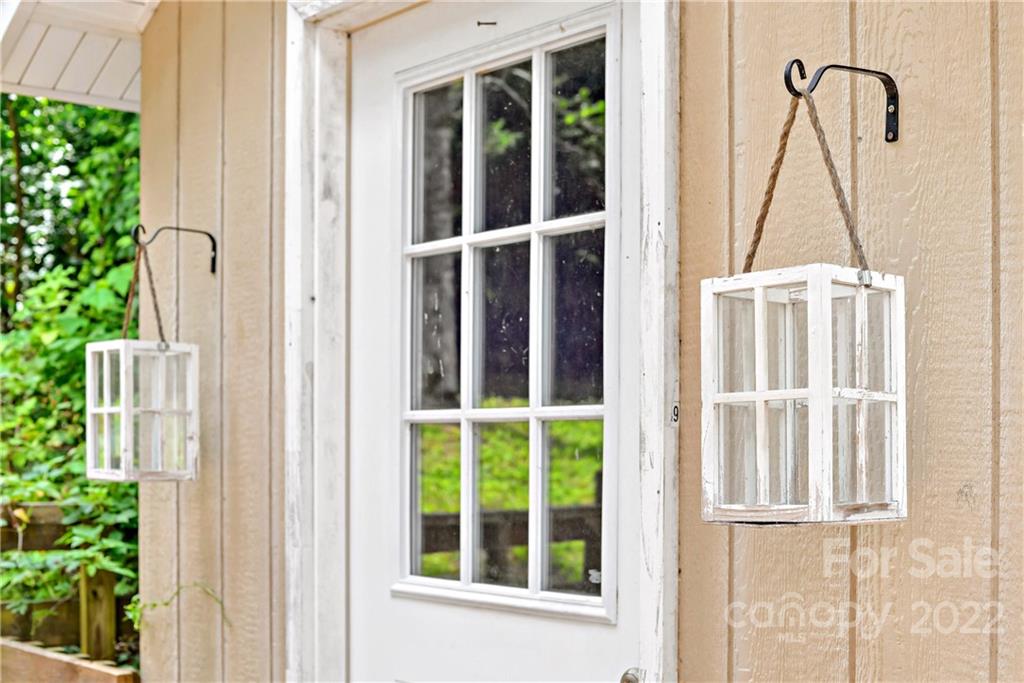 15 Cougar Mountain Road Fairview NC 28730