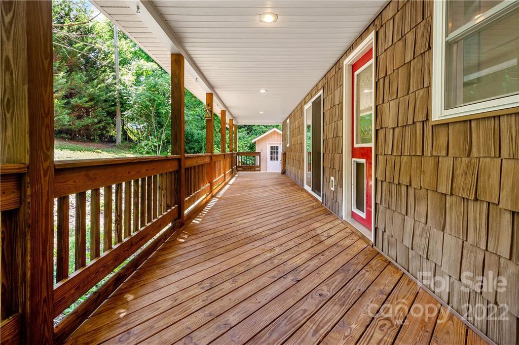 15 Cougar Mountain Road Fairview NC 28730
