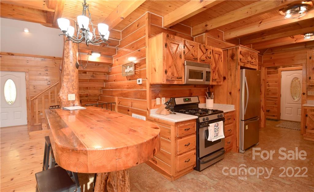 225 Ayers Mountain Road Green Mountain NC 28740