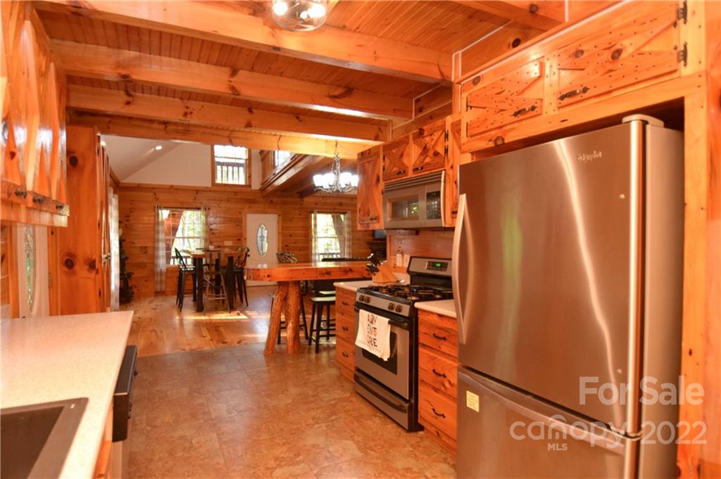 225 Ayers Mountain Road Green Mountain NC 28740