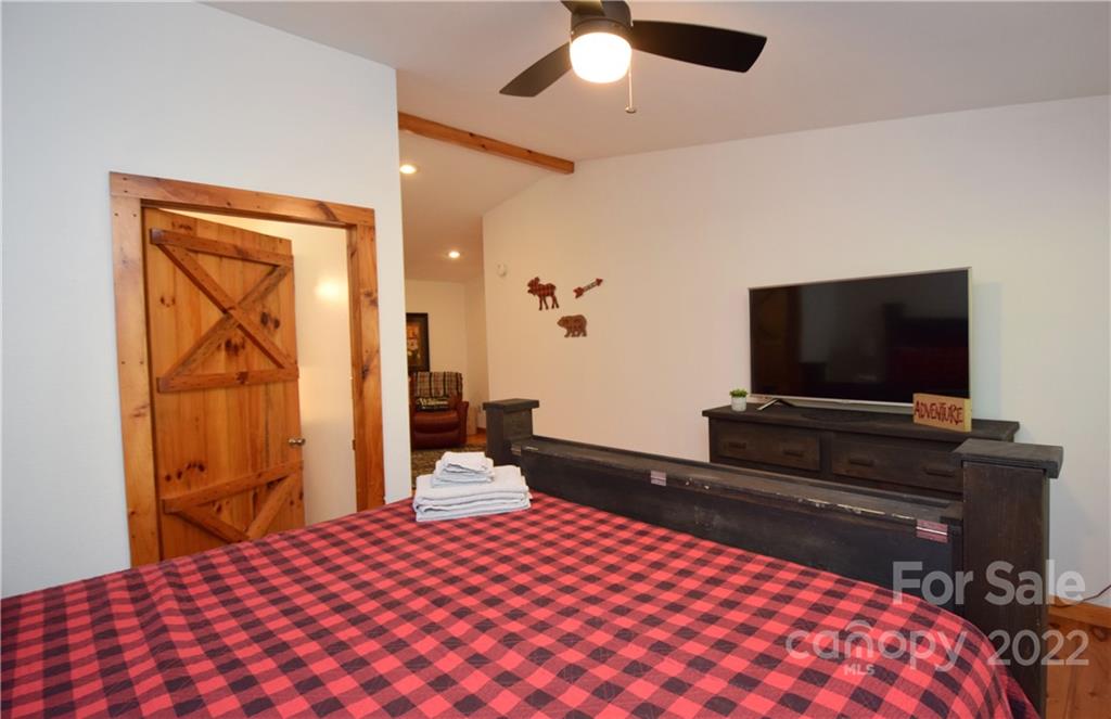 225 Ayers Mountain Road Green Mountain NC 28740