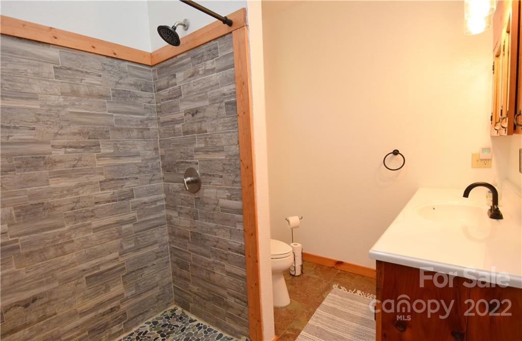 225 Ayers Mountain Road Green Mountain NC 28740