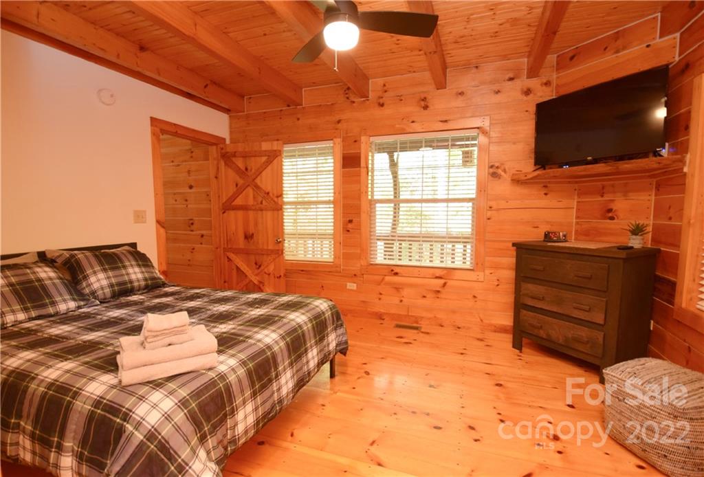 225 Ayers Mountain Road Green Mountain NC 28740