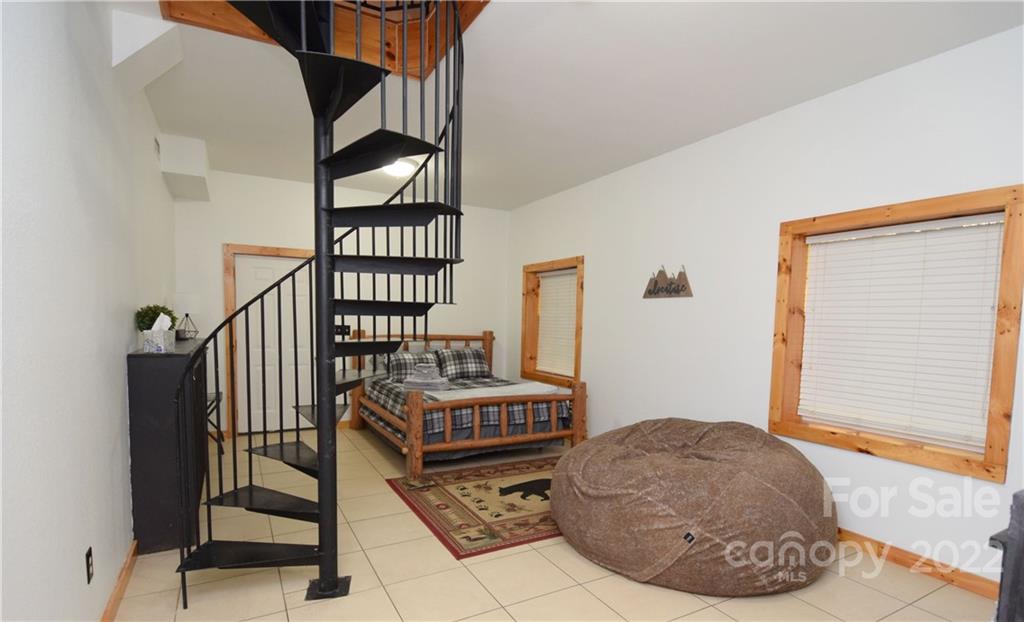 225 Ayers Mountain Road Green Mountain NC 28740