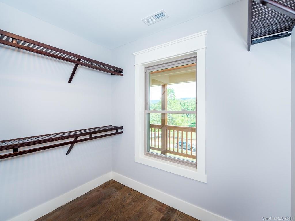 16 Feather Ridge Road Asheville NC 28805