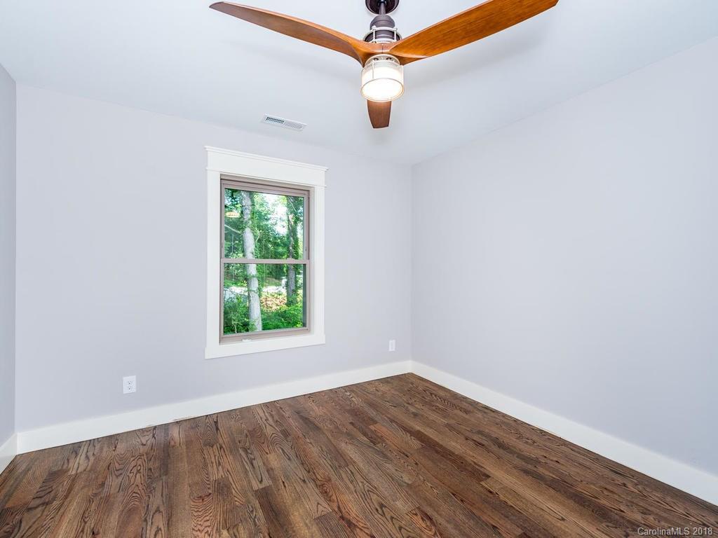 16 Feather Ridge Road Asheville NC 28805