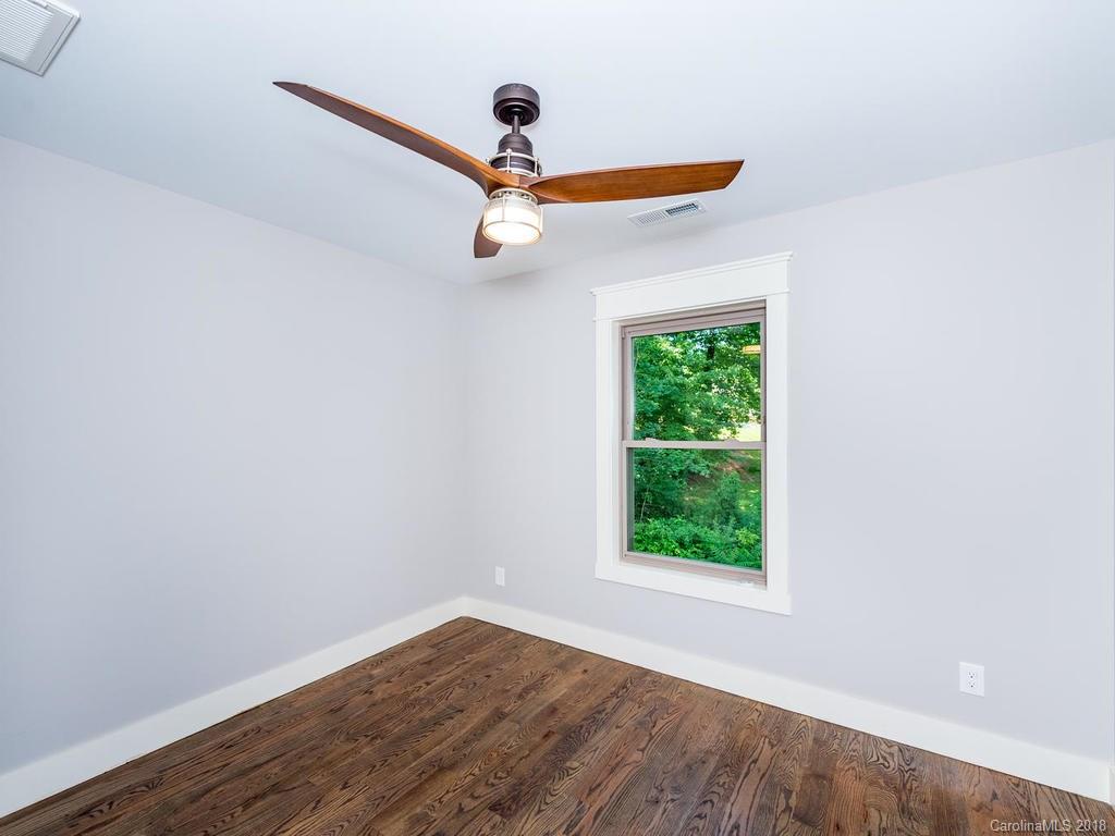 16 Feather Ridge Road Asheville NC 28805