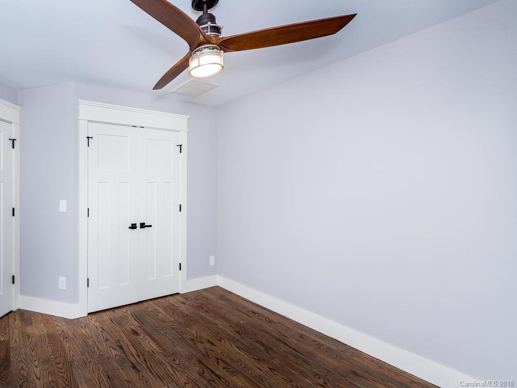 16 Feather Ridge Road Asheville NC 28805