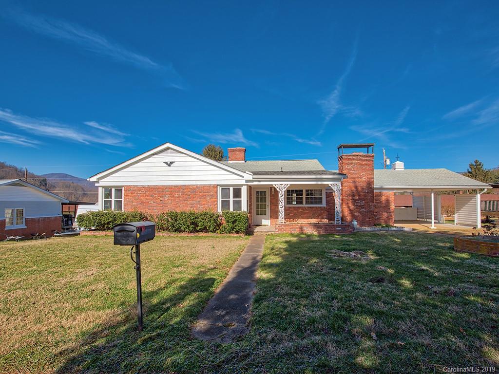 297 Grandview Circle Waynesville NC 28786