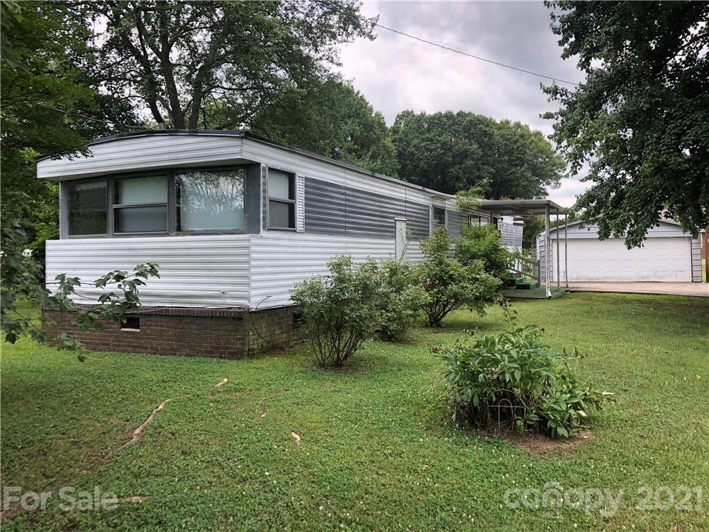 421 E Mills Avenue Mooresville NC 28115