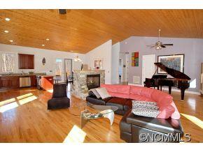 15 Falcon Crest Fairview NC 28730