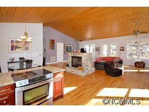15 Falcon Crest Fairview NC 28730