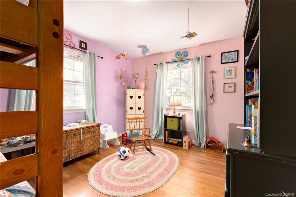 36 Griffing Circle Asheville NC 28804