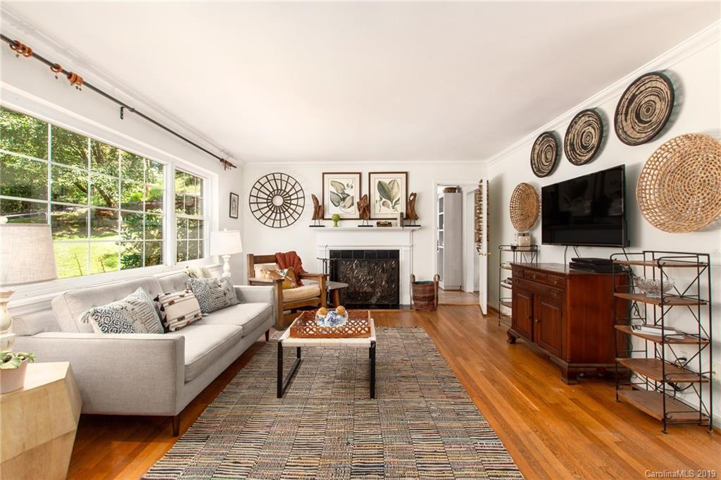 36 Griffing Circle Asheville NC 28804
