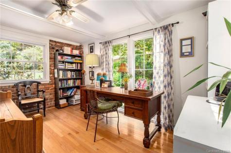 36 Griffing Circle Asheville NC 28804