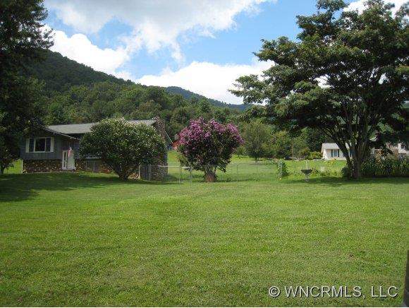 35 Camelfield Road Weaverville NC 28787