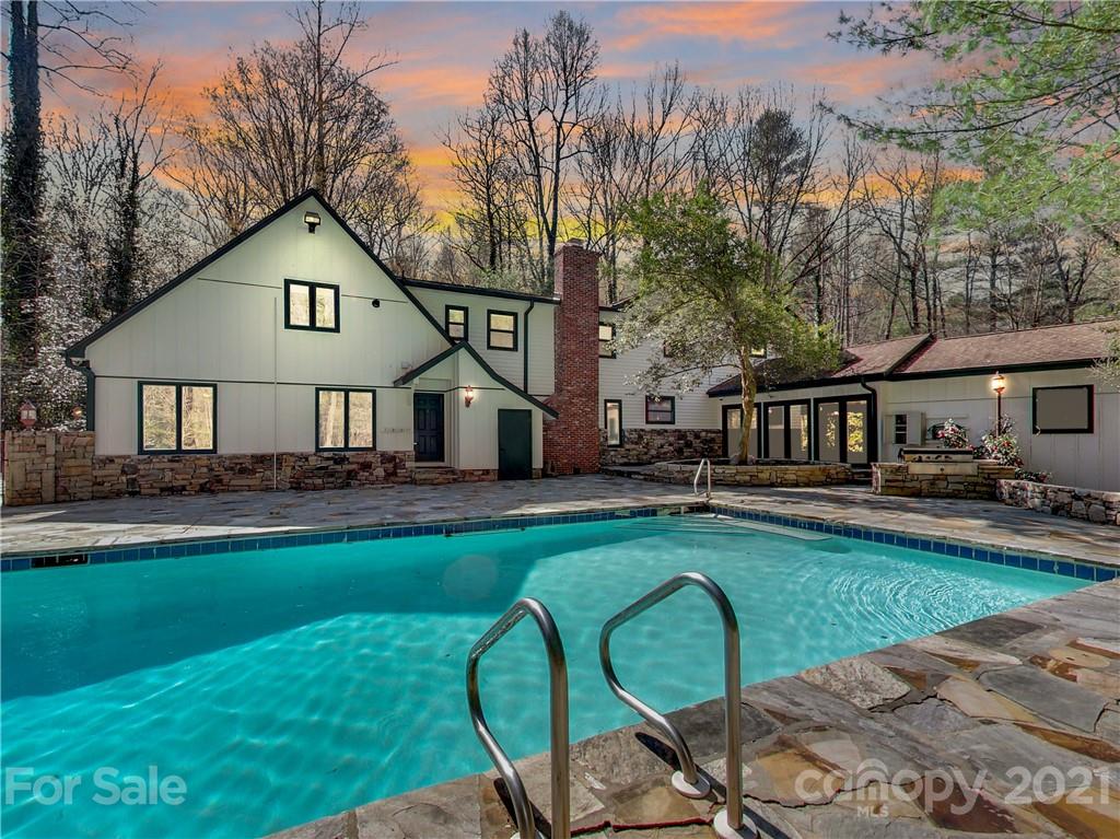 123 Estate Drive Hendersonville NC 28739