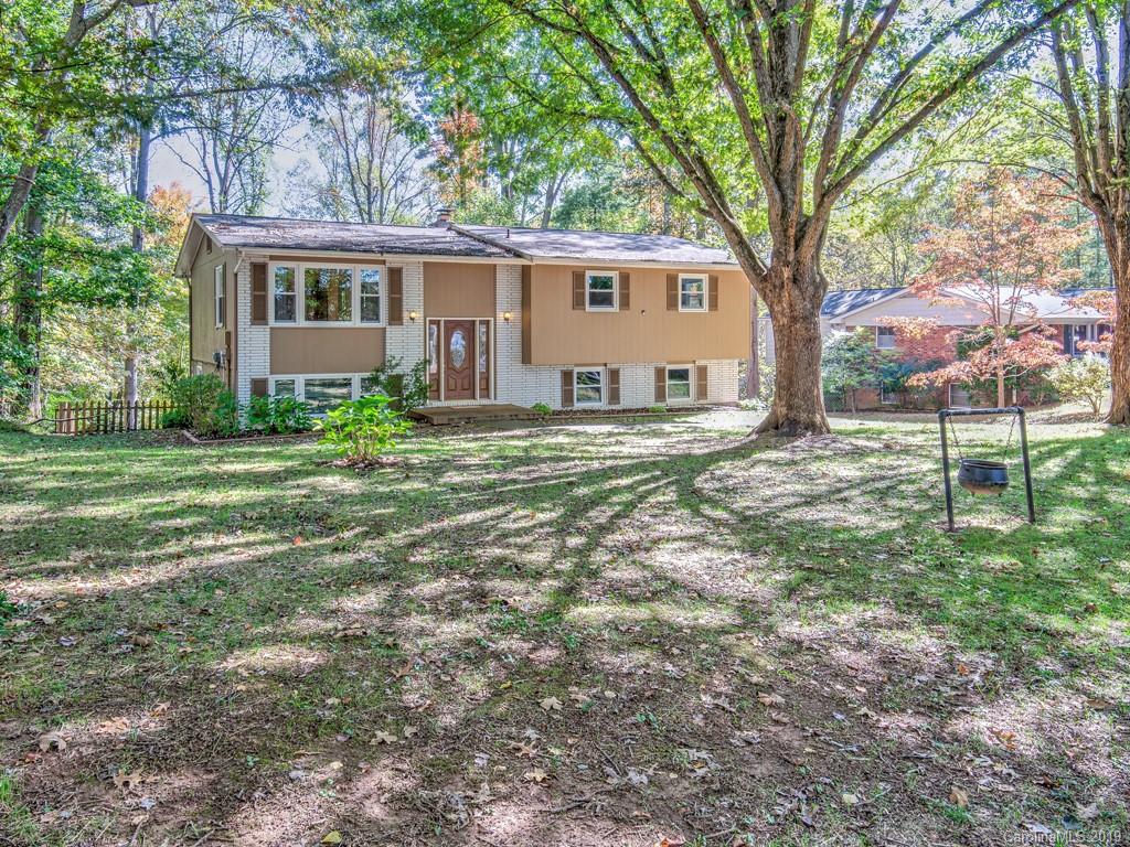 53 Captains Drive Candler NC 28715