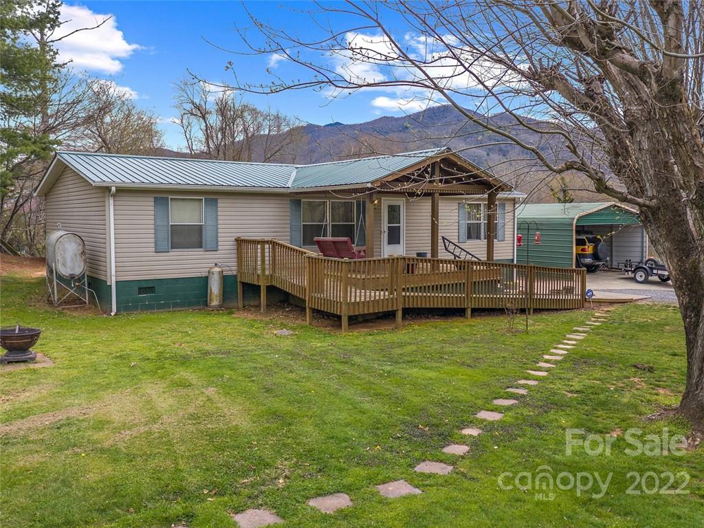 97 Fair Haven Drive Burnsville NC 28714